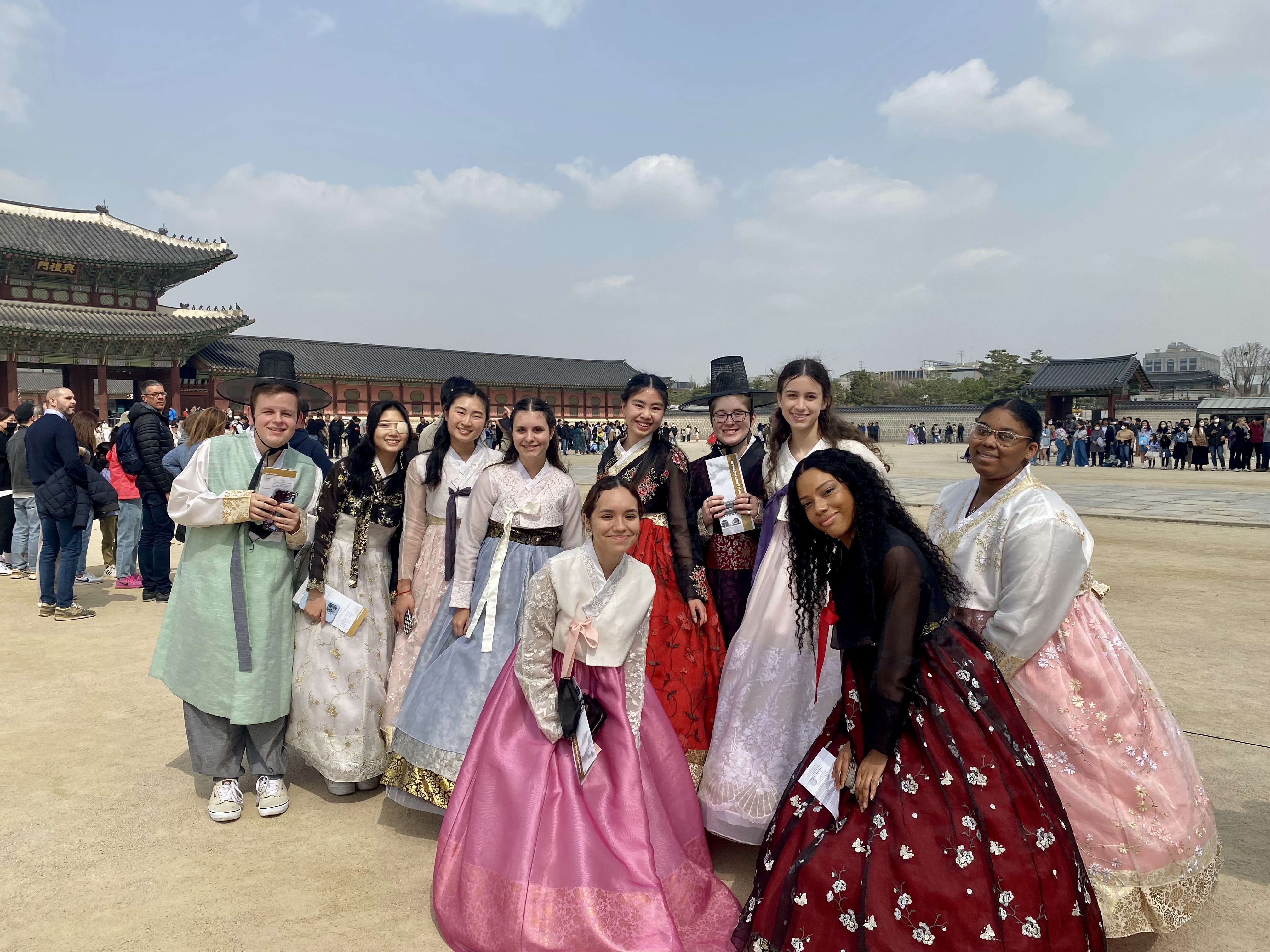 The Hanbok – Korea's national dress﻿ — Young Pioneer Tours