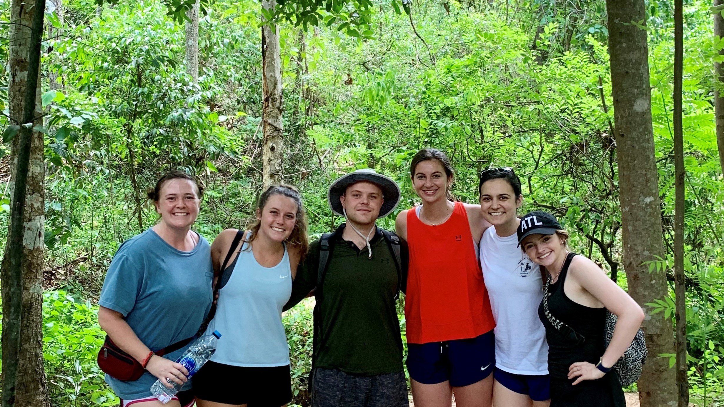 Intern-in-Chiang-Mai_Barbara-Ransom_West-Chester-University-of-Pennsylvania_hiking-3